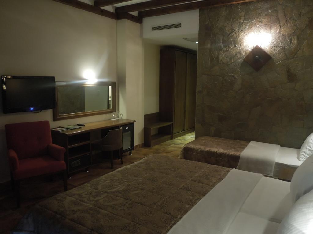 Masi Hotel İmroz Habitación foto