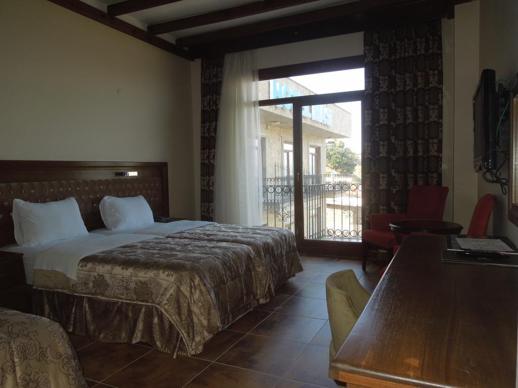 Masi Hotel İmroz Habitación foto